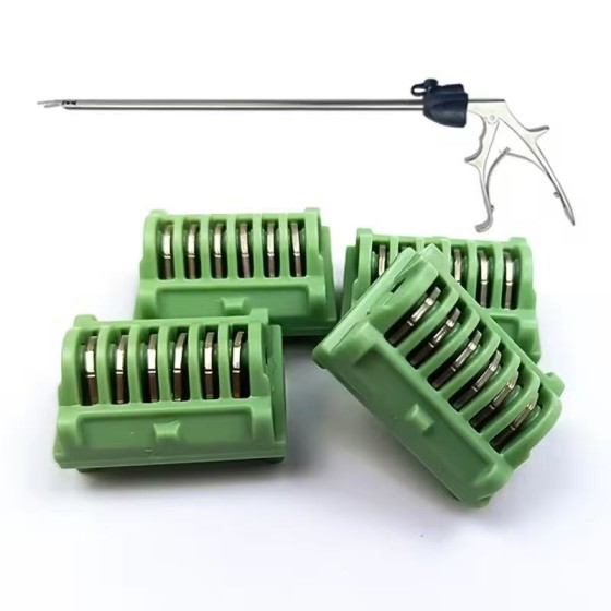 Laparoscopic surgical instruments: Disposable medical titanium clips, small, medium, medium flat, large